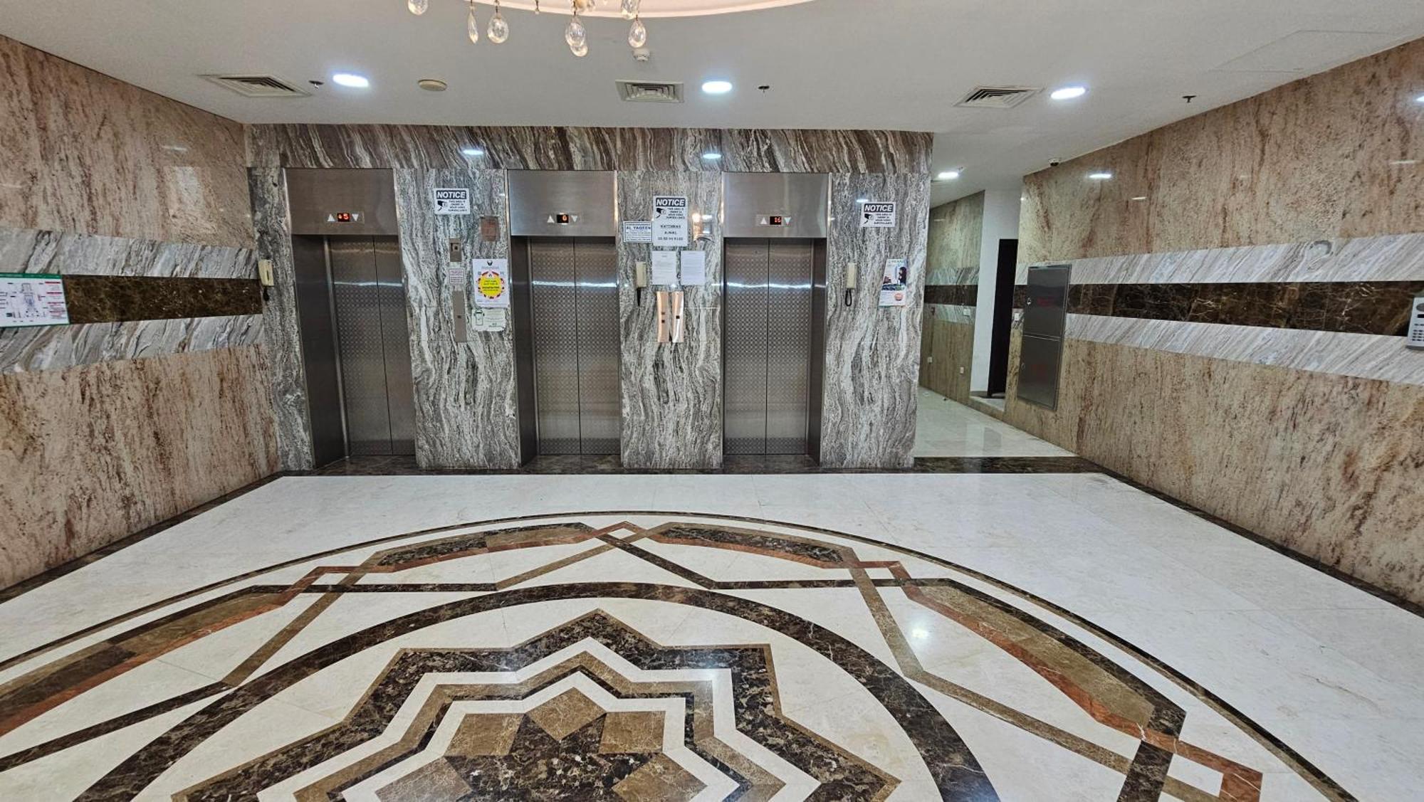 Lavish Private Rooms Sharjah Exterior photo